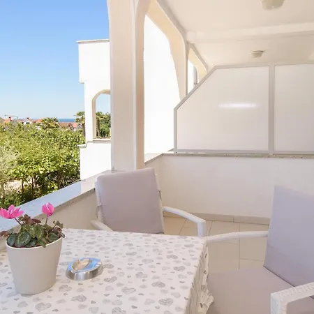 Apartments Dora Porec Exterior photo