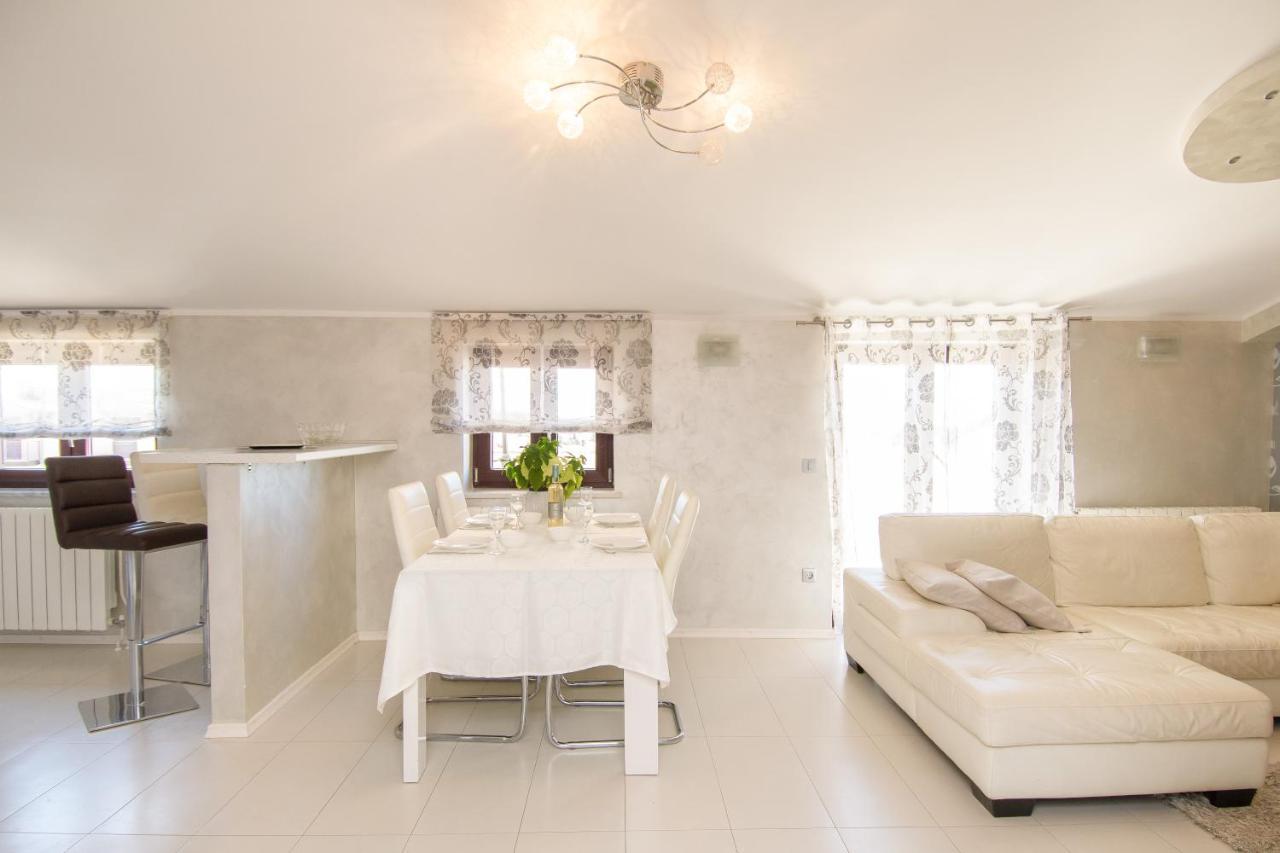 Dora Apartment Porec